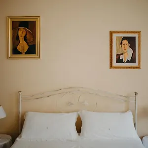 piazza-argento.lecce-hotels.com/
