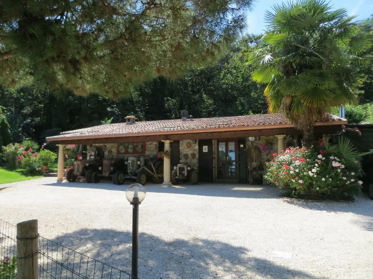 Bed & Breakfast Monte Lago Polpenazze del Garda Italia